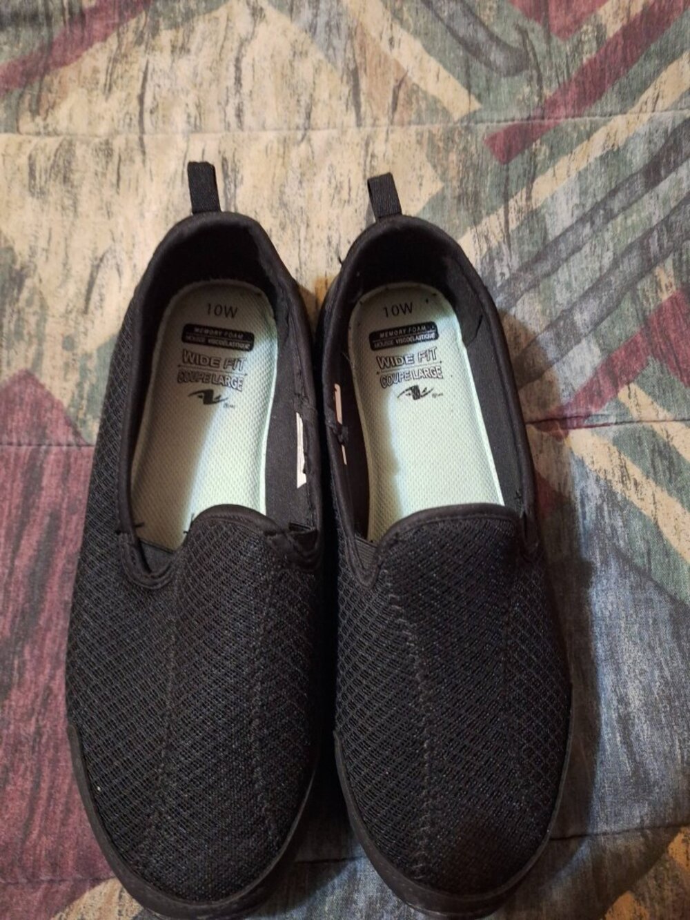 Black Slip-On Sneakers Wide Fit Size 10W Memory Foam Lightweight